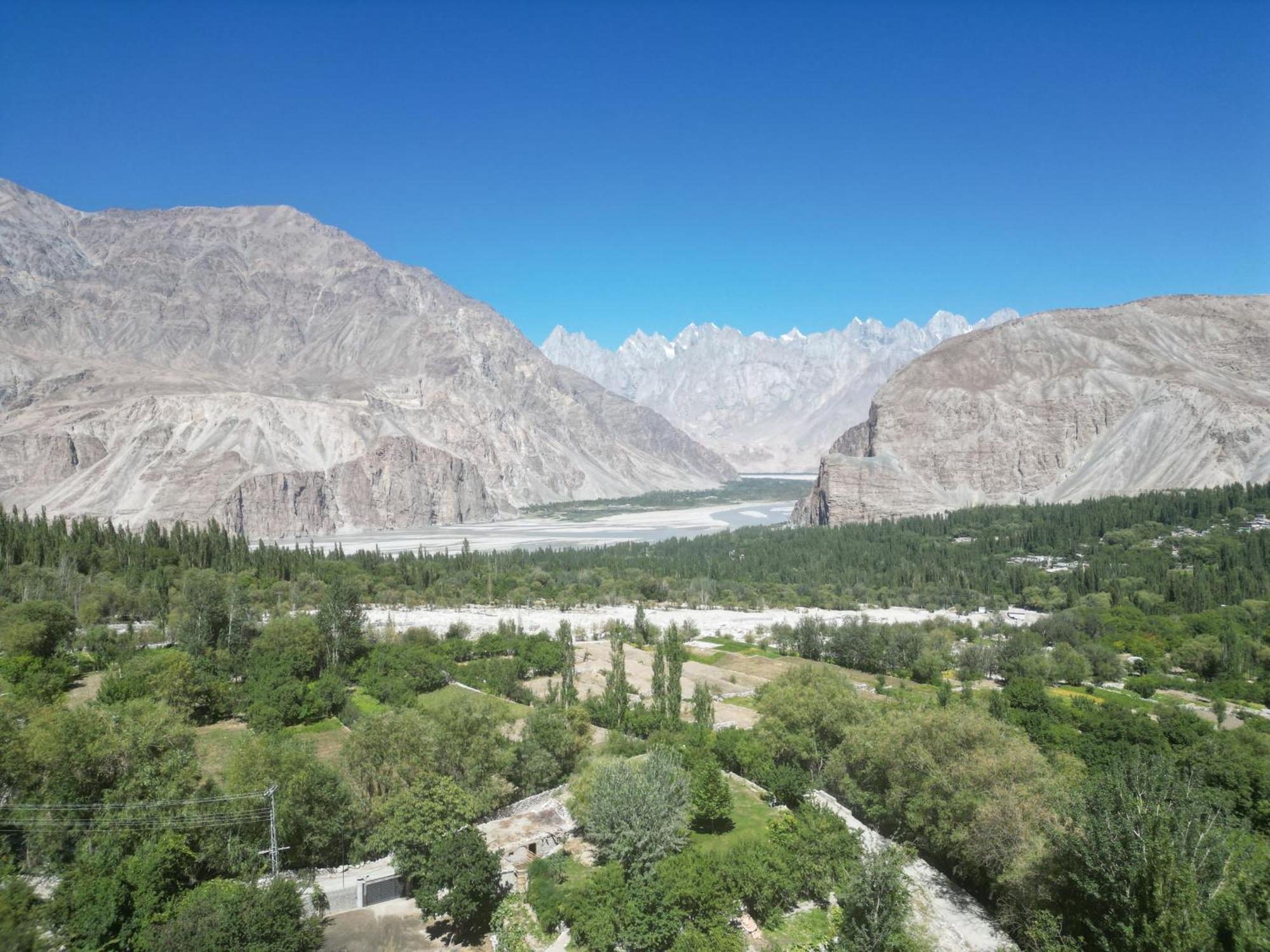 Masherbrum House Villa Khaplu Esterno foto